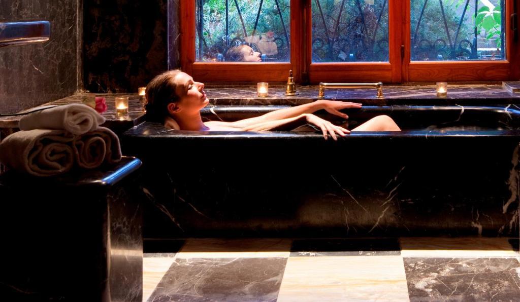 Moltig les Bains Le Grand Hotel מראה חיצוני תמונה